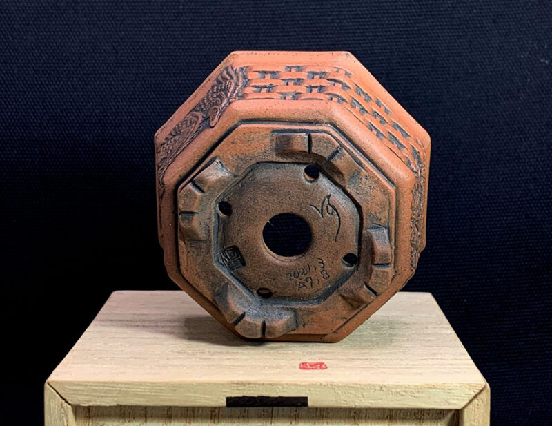 Chậu Bát giác điêu khắc Yoshi Kawada full box kèm vải triện sưu tầm # Code YK0722900