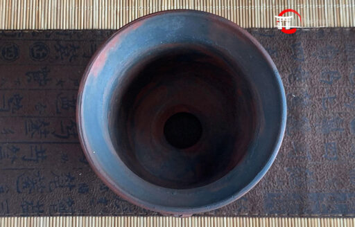 Dejyu chậu gốm tròn thủ công kiểu dáng đường nét độc lạ – Size W 8.7cm X H 6.8 cm