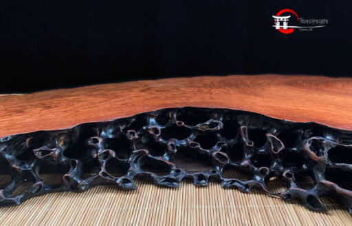 Đôn gỗ Hương thủ công kiểu dáng độc lạ- Size W 47x26cm X H 3cm