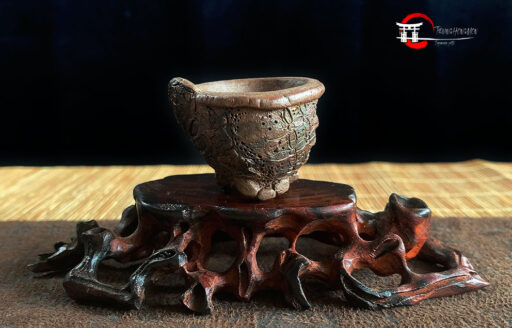 Tani Ranzan Chậu Siêu mini gốm điêu khắc Rồng - Size W 3.5cm X H 2.6cm